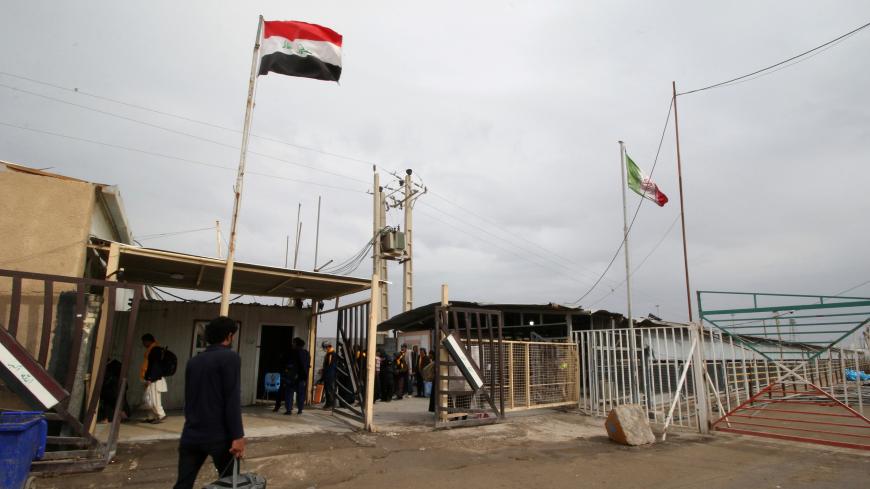 An Iraqi passenger walks at the Shalamcha Border Crossing, Iraq November 4, 2018. REUTERS/Essam al-Sudani - RC1F15757040